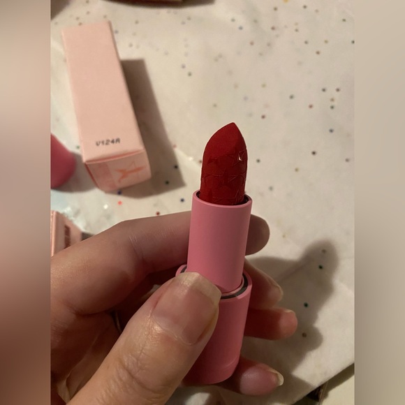 Redrum ⭐️Jeffree Star⭐️ Velvet Trap Lipstick - Picture 3 of 4